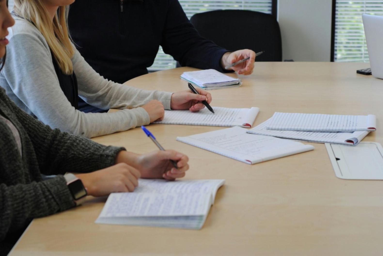 Rapport d'évaluation et documentation financière